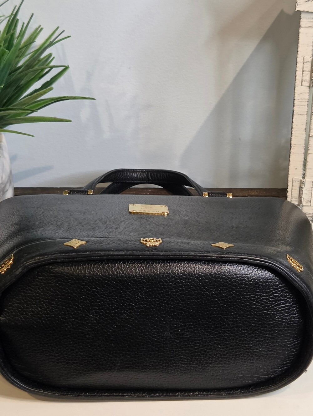 MCM Rare Vtg Michael Cromer Era München Black Pebbled Leather Studded Bag. - Picture 5 of 15